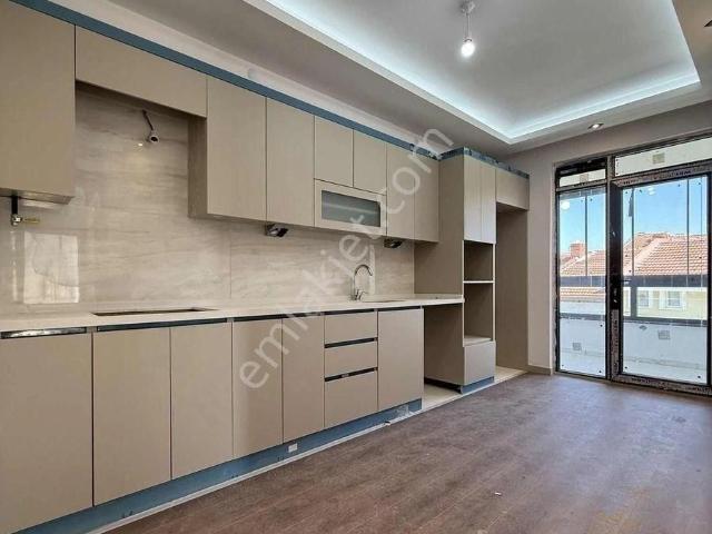 Duru Dan Şirintepe Mh. Lüks Köşe 2+1