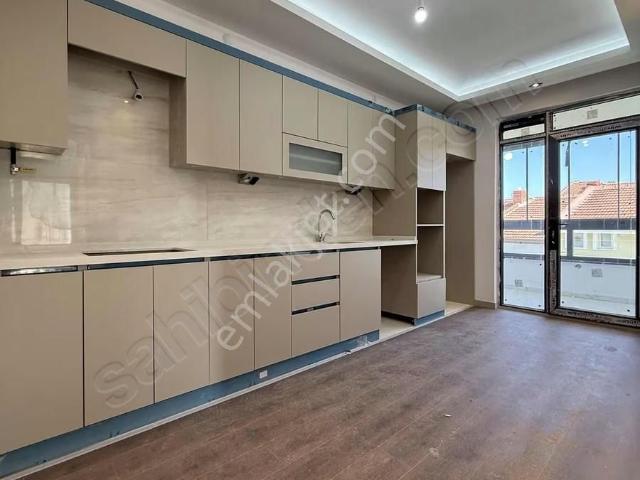Duru Dan Şirintepe Mh. Lüks Köşe 2+1