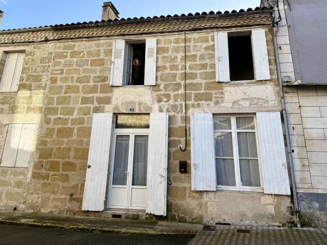 Duras Maison de village avec charme et authenticité 125m² Duras