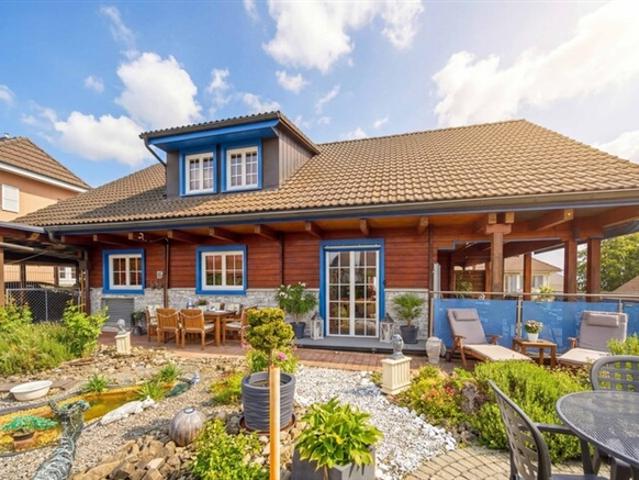 DURCHDACHTES 4.5 ZIMMER EINFAMILIENHAUS MIT TERRASSE UND CARPORT