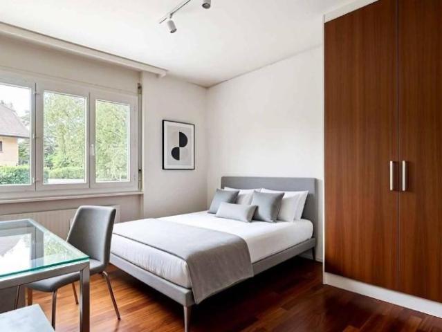 Durchgehende 4,5 Zimmer Wohnung