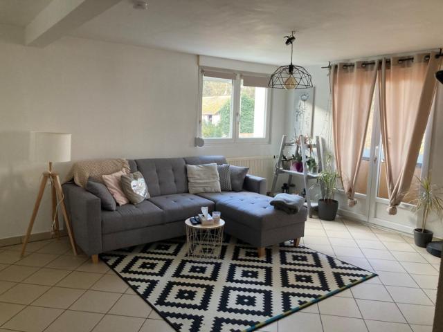 DURMENACH, F3 de 60 m2 en Duplex