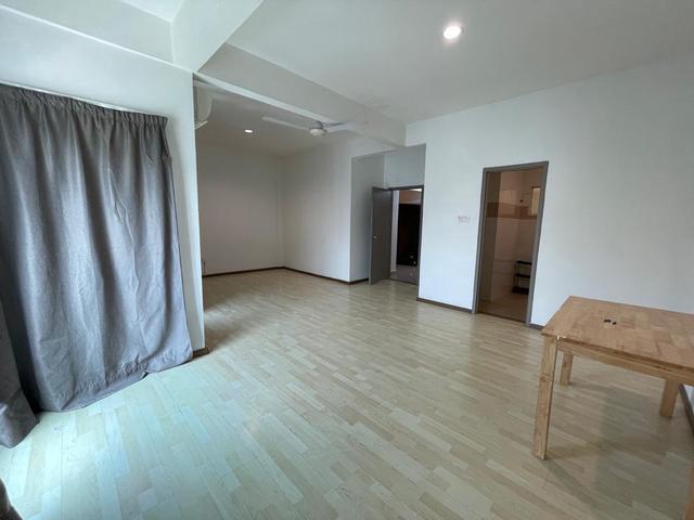Duta Garden 1700 sf 3Bed3Bath Forest Hill The Garden Beverly