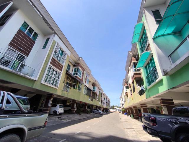 Duta Garden Townhouse Big Unit Bundusan KK