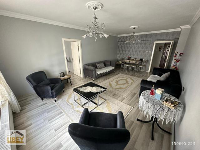 DUTLUKTA ANAVATAN CADDE PARALELİNDE 3+1 OTURUMA HAZIR MASRFSIZ SATILIK DAİRE
