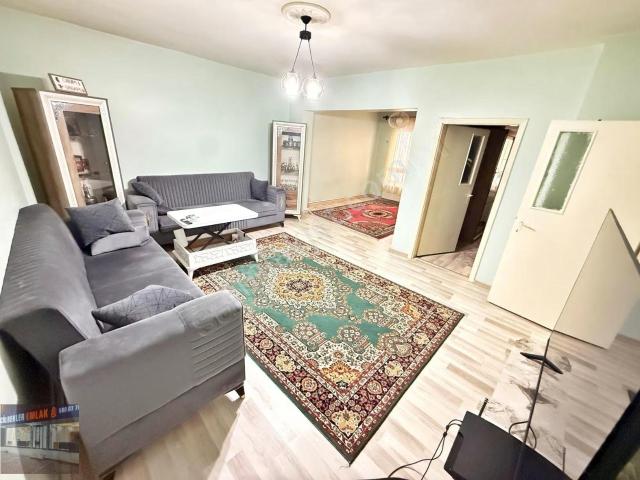 Dutluk Metro Yakını Kat Konumun'da 2+1 Balkon'lu Fırsat Daire!