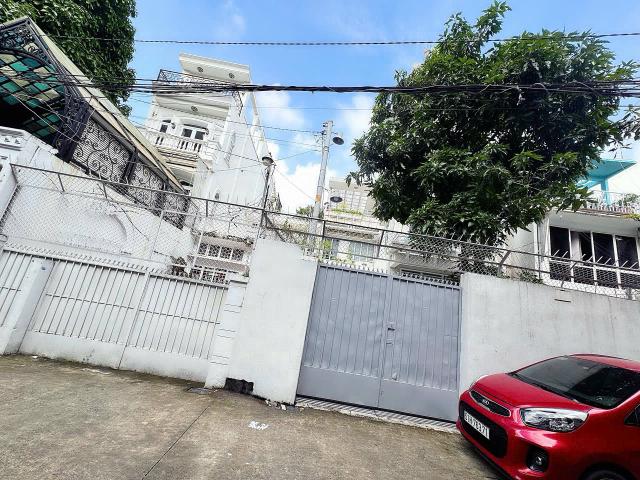 Duy nhất bán biệt thự 2 tầng đ. Võ thị sáu, quận 1 ngang đẹp 7,9m*26m chính chủ * lh giang: 093.86.76.685