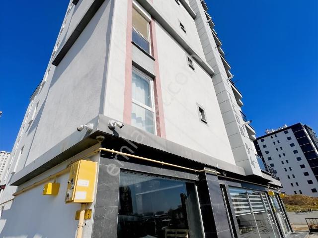 Duygu Çemberci'den Satılık 35m² Giriş Katı Ofis
