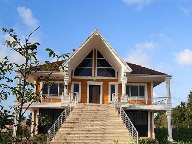 DÜZCE AKÇAKOCA MELENAĞZI MEVKİ KOCAALİ SINIRINDA 14687MARSA İÇERİSİNDE TRİPLEX VİLLA IRMAK KENARI