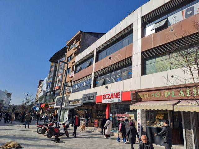 Düzce Çarşı Merkez Eğilmez Pasajında Satılık 26m2 Dükkan