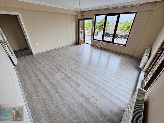 Düzce Bahçeşehirde 3+1 155 M2 Sıfır Ara Kat Manzaralı Daire