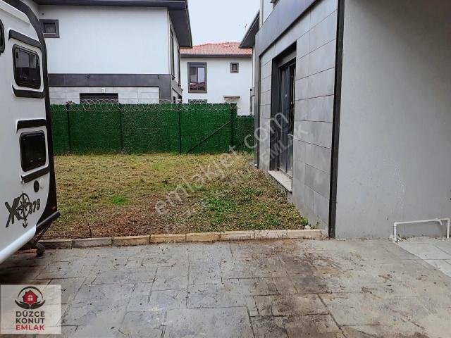 Düzce Konut Emlaktan Arapçiftliğinde 6+1 Satılık Dubleks Villa