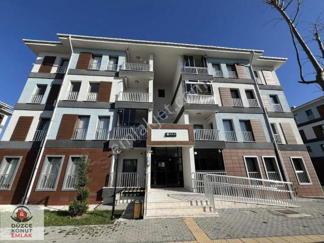 Düzce Merkez Beyciler Toki'de Ara Kat 118 M² Satılık 3+1 Daire