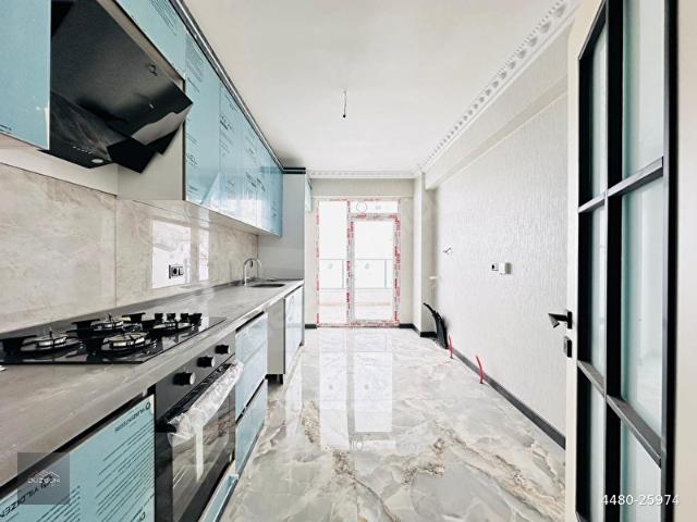 DÜZGÜN EMLAK'TAN FULL YAPILI ORTA KAT G.CEPHE 3+1 SIFIR DAİRE