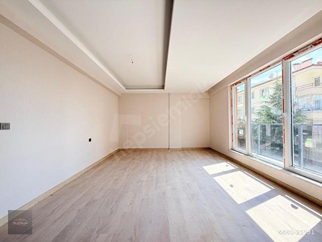 DÜZGÜN EMLAK'TAN SIFIR DAİRE 1.KATTA LÜX YAPILI YERDEN ISITMA G.CEPHE 2+1