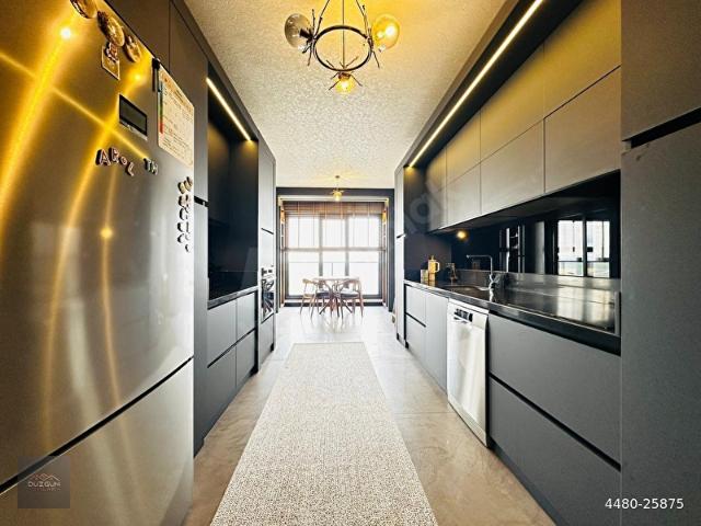 DÜZGÜN EMLAK'TAN ULTRA LÜX SİTEDE ŞIK MODERN YAPIDA K.OTOPARKLI 4+1 DAİRE