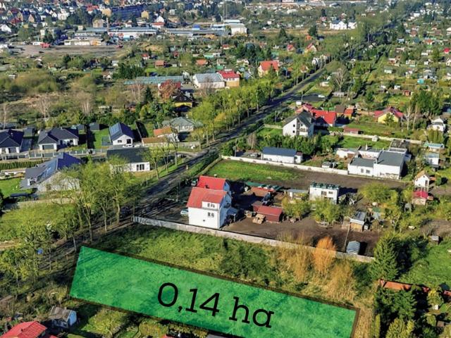 Działka na sprzedaż