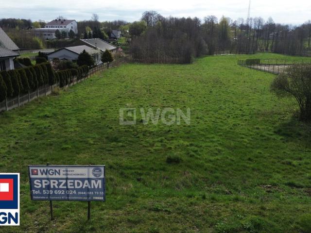 Działka na sprzedaż
