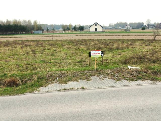 Działka na sprzedaż