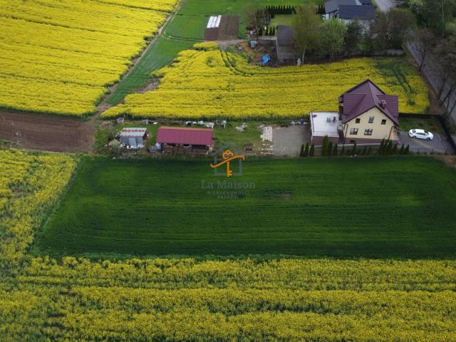 Działka na sprzedaż
