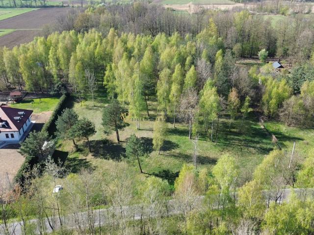 Działka na sprzedaż