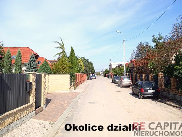 Działka na sprzedaż