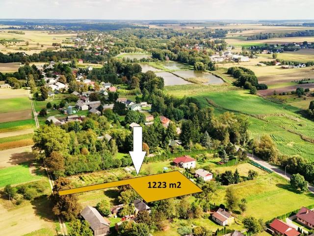 Działka na sprzedaż