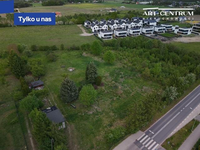 Działka na sprzedaż