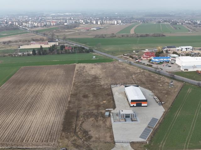 Działka na sprzedaż