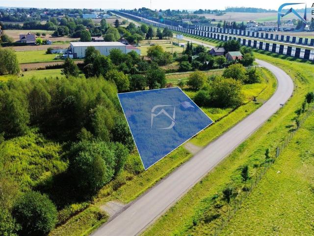 Działka na sprzedaż