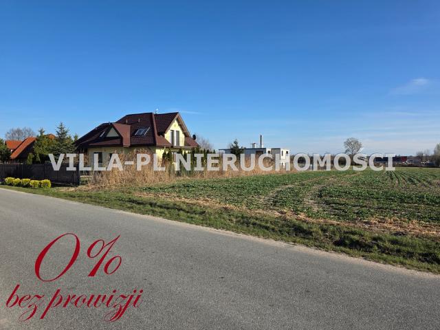 Działka na sprzedaż