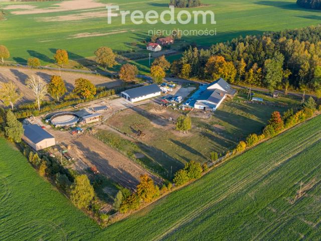 Działka na sprzedaż