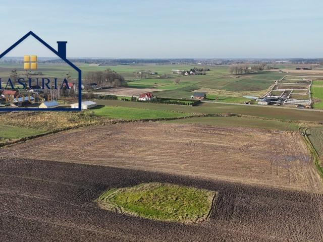 Działka na sprzedaż