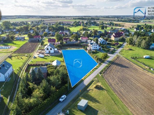 Działka na sprzedaż