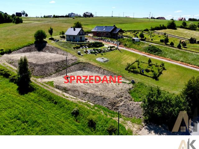 Działka na sprzedaż