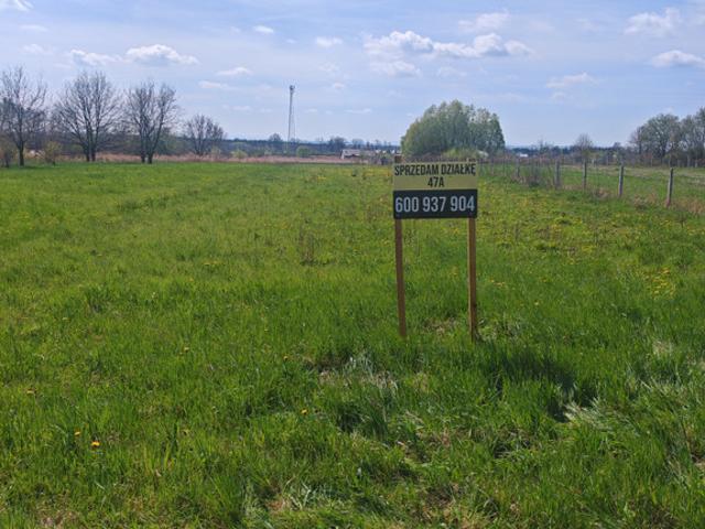 Działka na sprzedaż