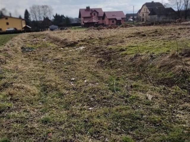 Działka na sprzedaż