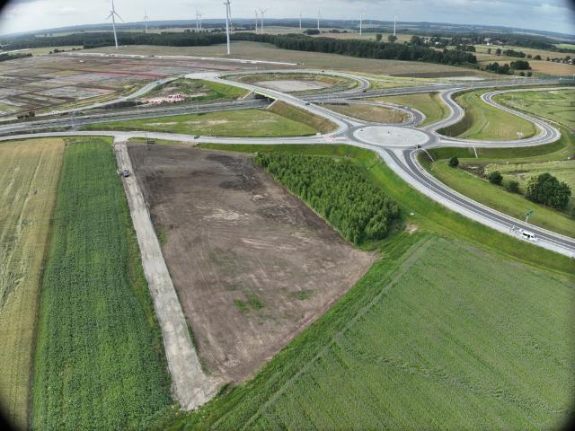 Działka na sprzedaż