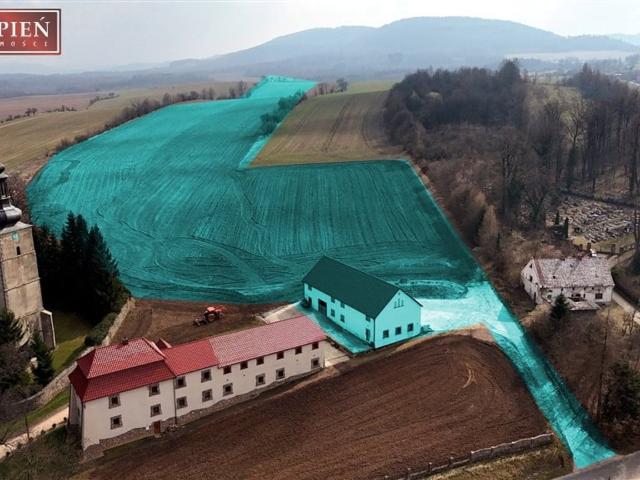 Działka na sprzedaż