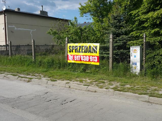 Działka na sprzedaż