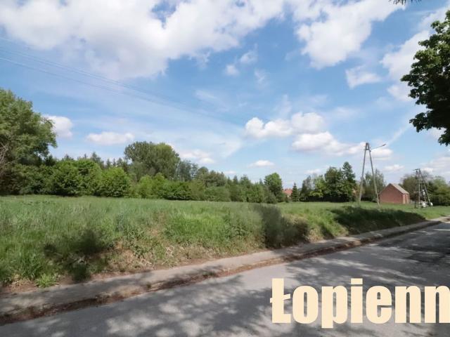 Działka na sprzedaż