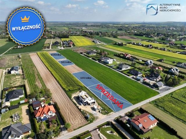 Działka na sprzedaż