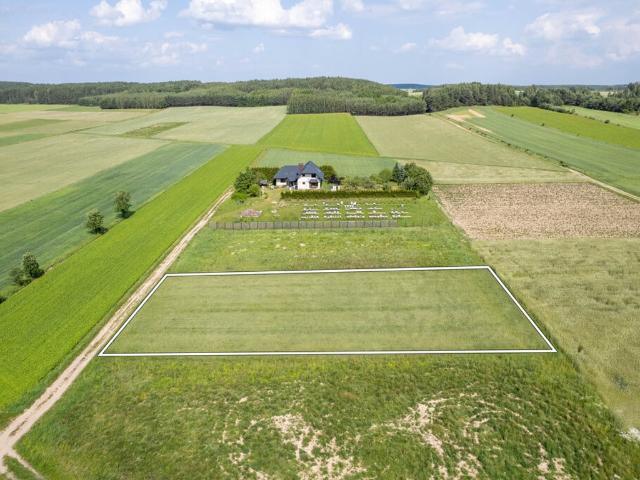 Działka na sprzedaż