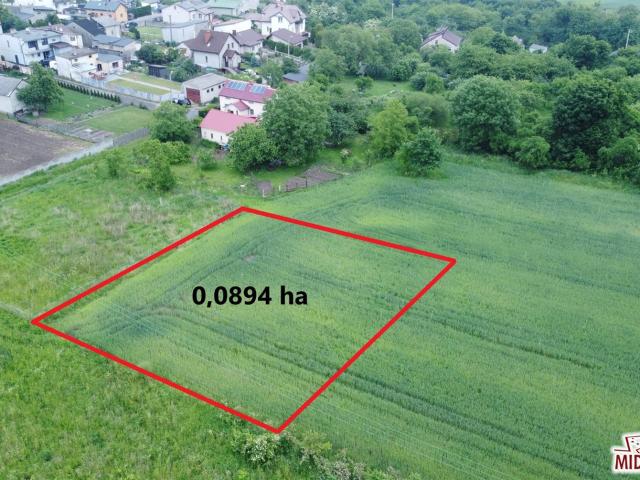 Działka na sprzedaż