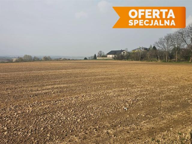 Działka na sprzedaż