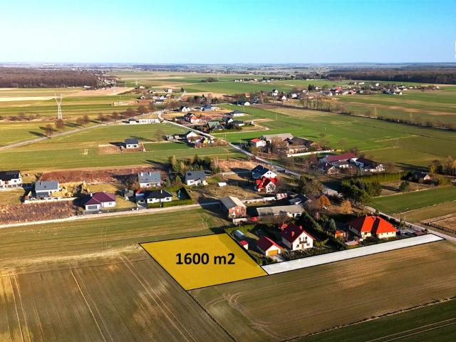 Działka na sprzedaż