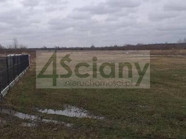 Działka na sprzedaż