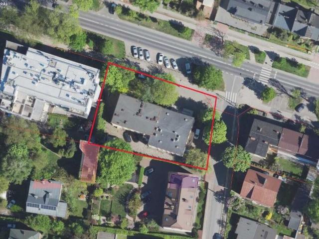 Na wynajem działka 50 m² z parkingiem i usługami w Włochach