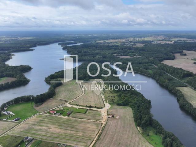 Działka budowlana 4188 m² z MPZP, dostęp do drogi, media