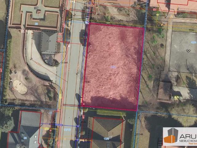 Działka budowlana 451 m² z warunkami zabudowy w Tysiącleciu